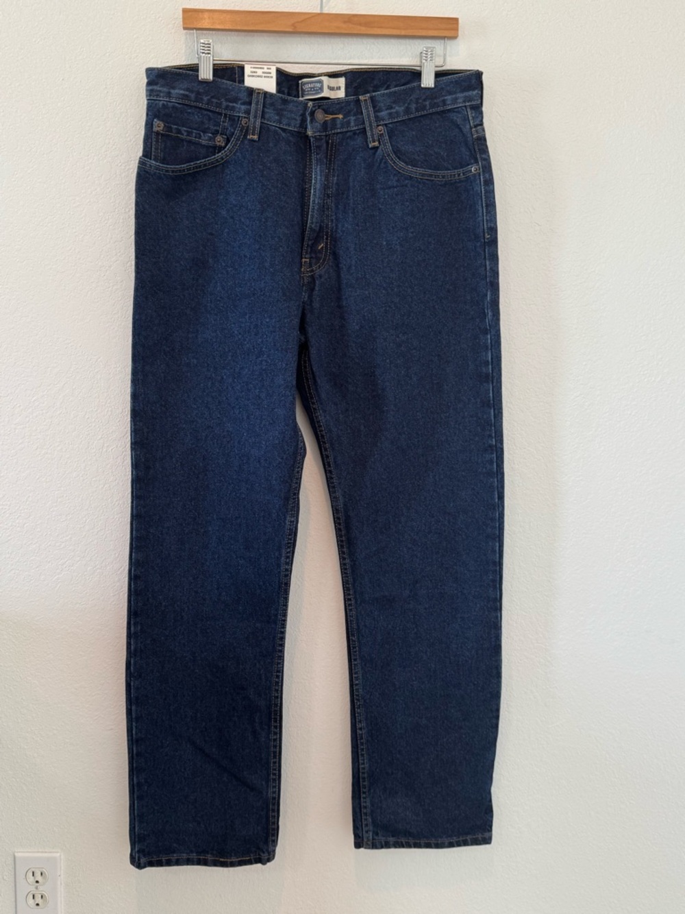 Signature by Levi Strauss Men's Straight Dark Blue Jeans